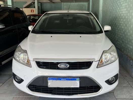 FORD - FOCUS - 2011/2011 - Branca - R$ 42.000,00